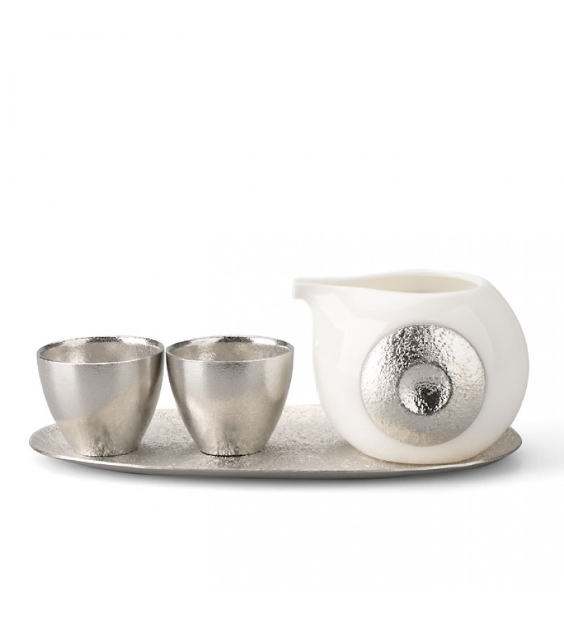 Mini Gathering Sake Set – 1 Katakuchi + 2 Sake Cups Mini Gathering Sake Set – 1 Katakuchi + 2 Sake Cups